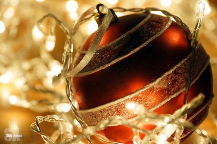 Christmas ornament with lights