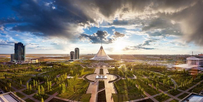 Khan Shatyr Entertainment Center and park in Astana, Kazakhstan
