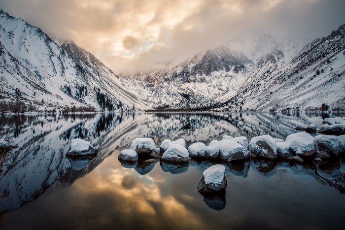 4K Convict Morrison Mountains Lake California USA