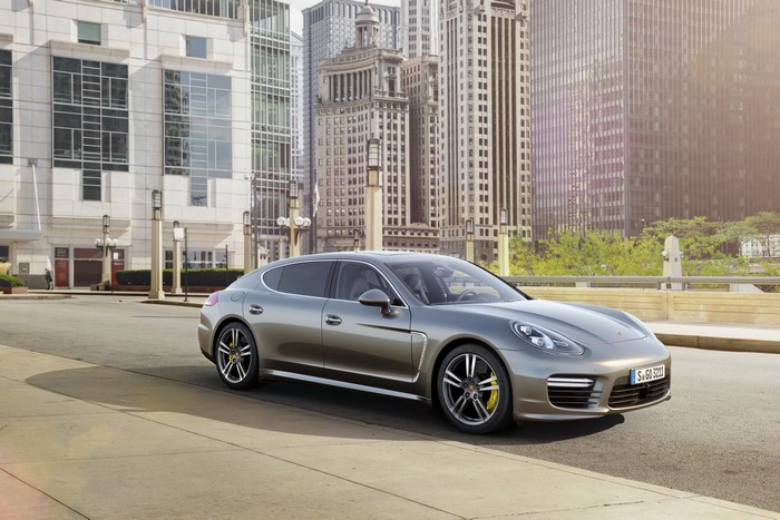 Porsche Panamera Turbo S Executive in a city