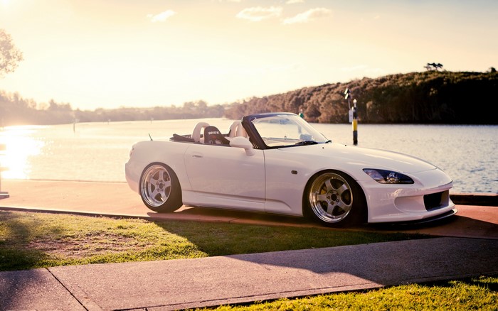 White Honda S2000 Cabriolet by the Water