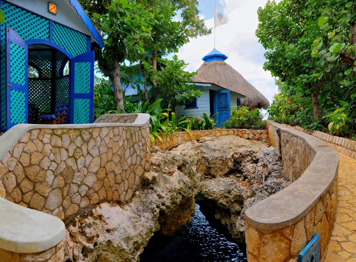 4K Negril Jamaica Tropics Houses Bridges