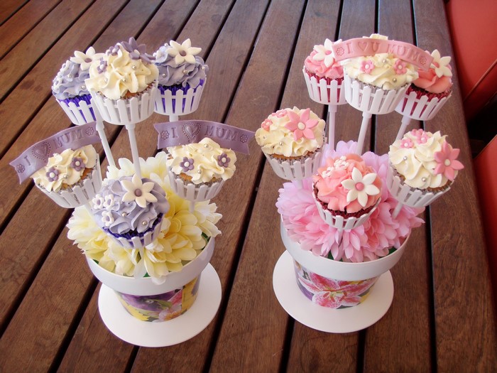 Cupcake bouquets for Mother's Day