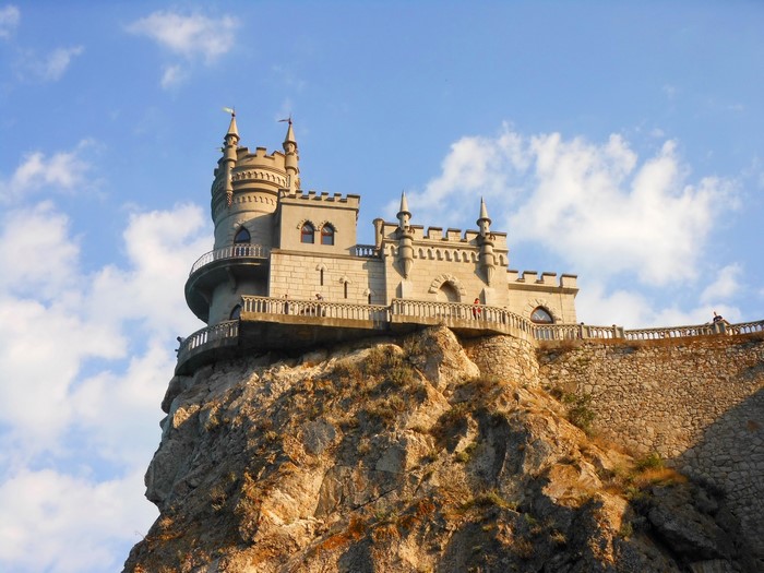 Swallow's Nest Castle on a cliff in Crimea