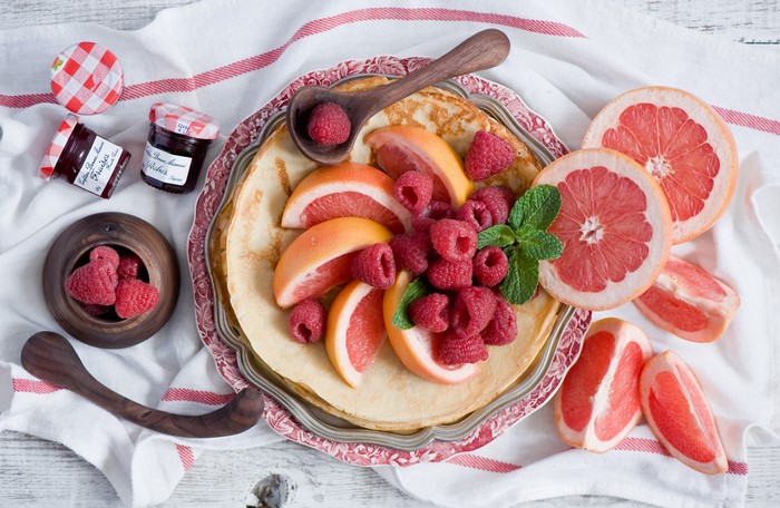 Pancakes with Grapefruit, Raspberries, and Jam