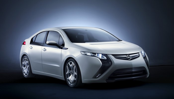 4K Silver Opel Ampera