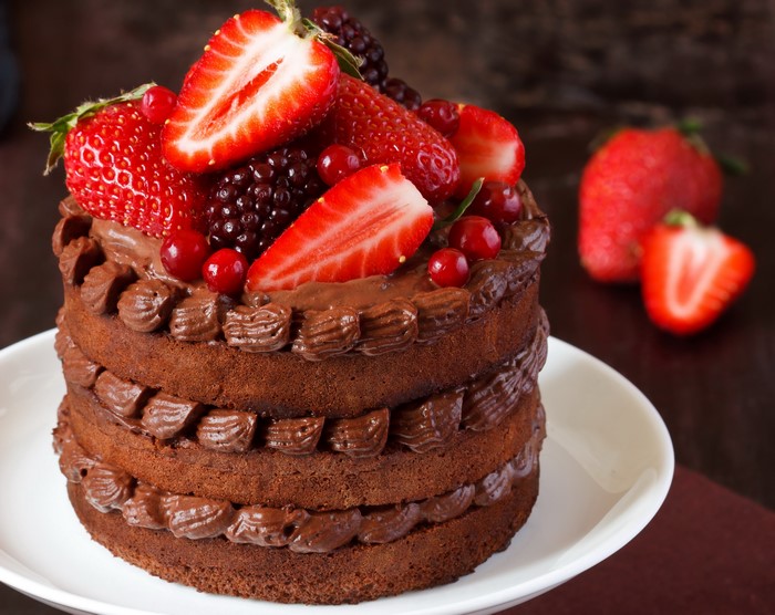 4K Chocolate Cake with Strawberries and Blackberries