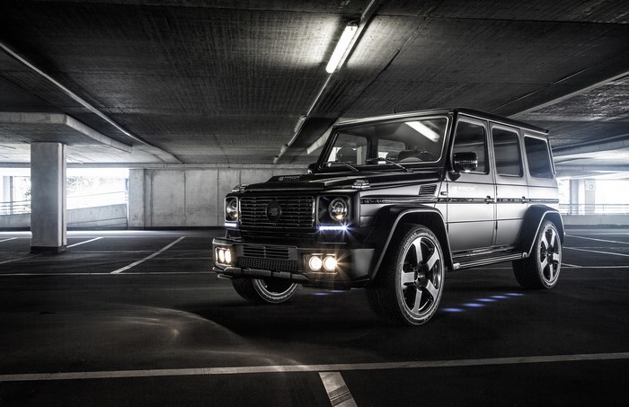 Black Mercedes-Benz G-Class W463 in parking garage