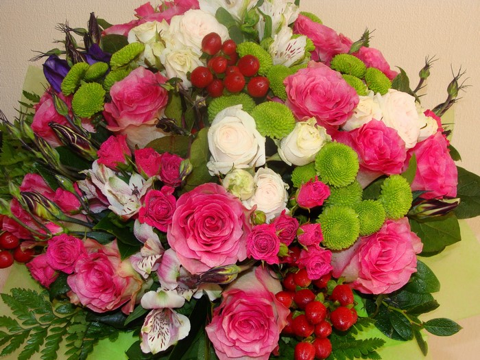 Bouquet of Roses, Alstroemeria, and Chrysanthemums