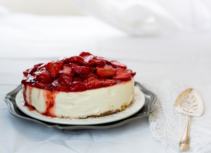 Strawberry cheesecake on a decorative plate