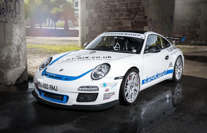 White Porsche 911 Carrera S with "FLAT-SIX.co.uk" livery