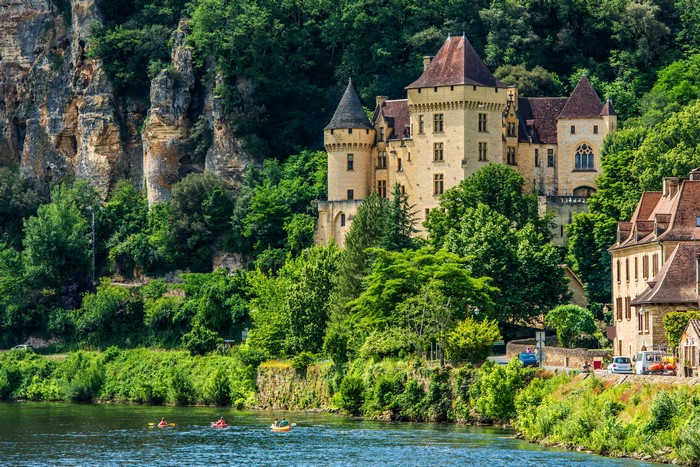 La Roque Gageac Castle and Village on River