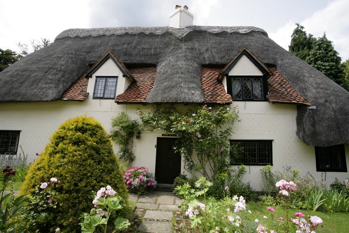 Thatched cottage in Much Hadham, England