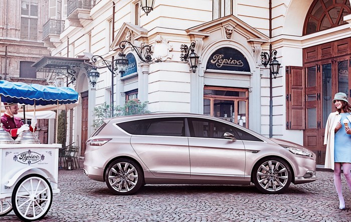 Ford S-MAX Vignale on a European Street