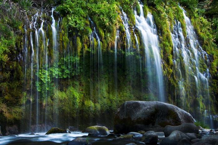 Mossbrae Falls, California, USA