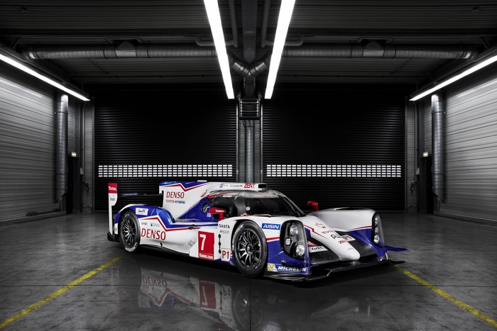 2014 Toyota TS040 Hybrid race car
