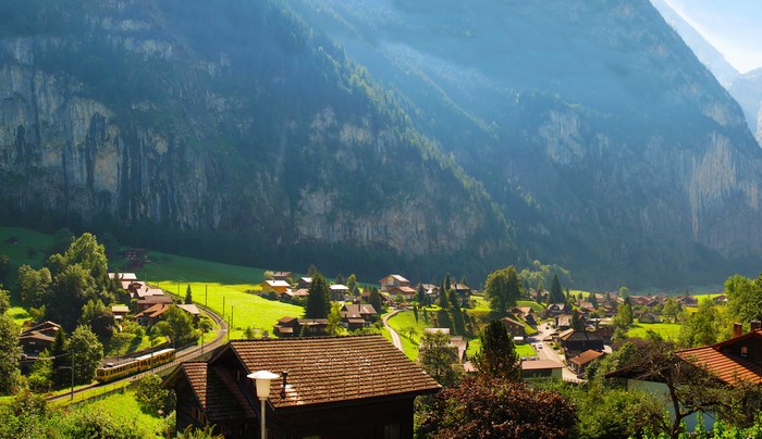 4K Lauterbrunnen Switzerland Houses Mountains