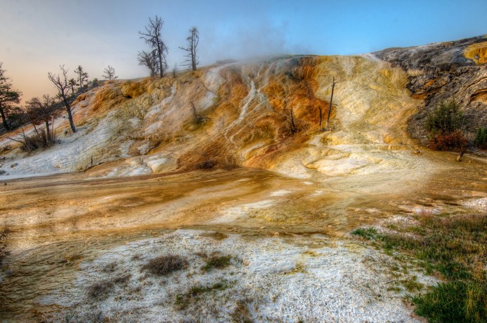 Mammoth Hot Springs, Yellowstone National Park, Wyoming, USA