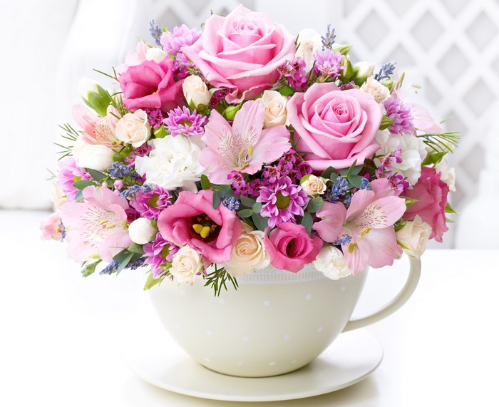 Elegant Pink and White Floral Bouquet in Cup