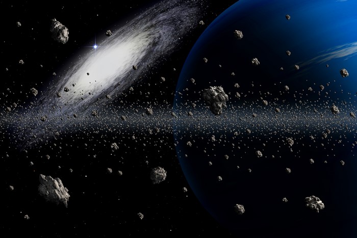 4K Asteroid Belt and Galaxy