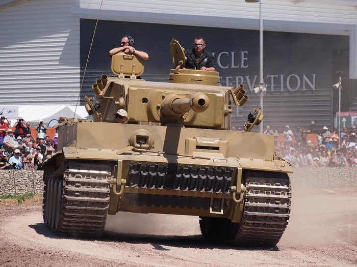Tiger Tank with Crew and Spectators