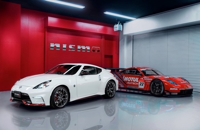 4K 2015 Nissan 370Z Nismo