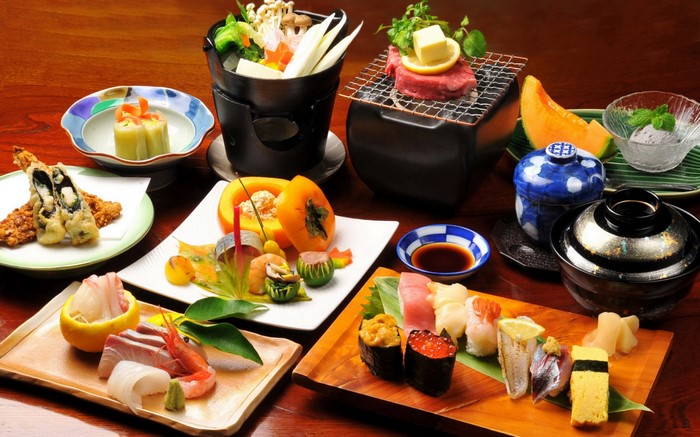 Japanese Kaiseki Meal with Sushi and Grilled Beef