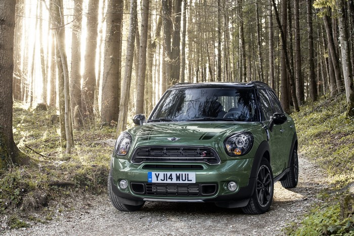 Green 2014 Mini Countryman Cooper SD in Forest