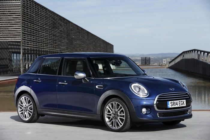 4K 2014 Mini Cooper D 5-door