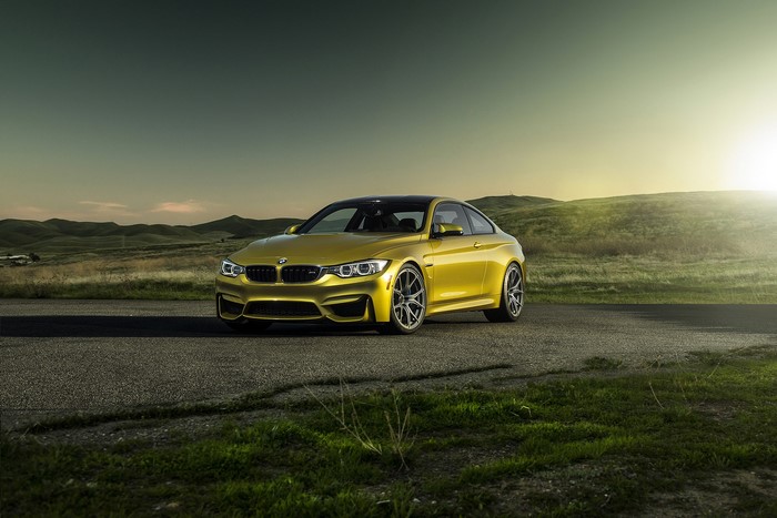 Yellow BMW M4 F82 Coupe by Vorsteiner