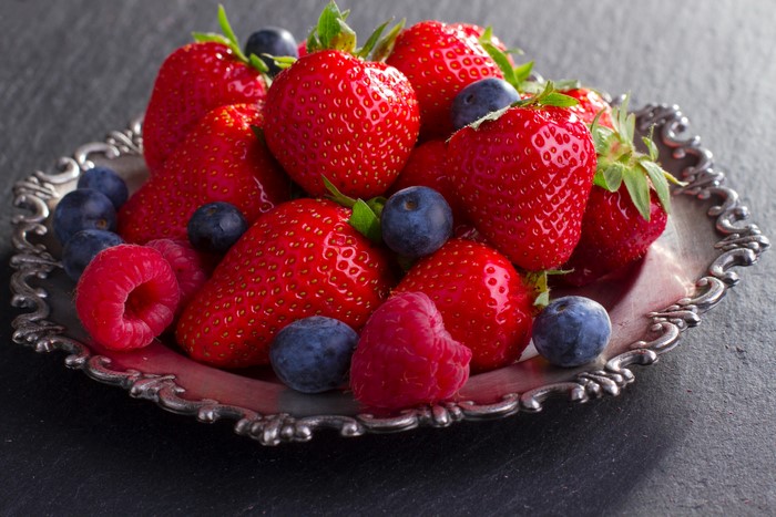 4K Fruit: Strawberries, Raspberries, and Blueberries