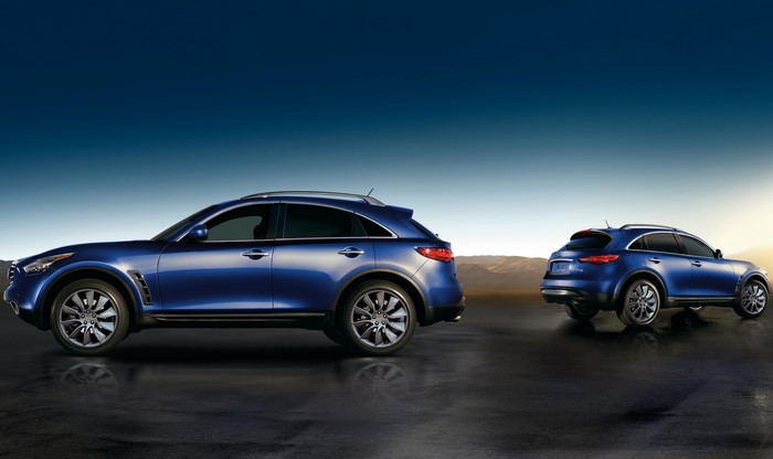 Two blue Infiniti FX 50 cars