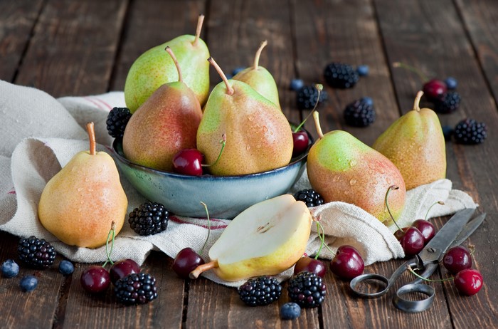 4K Pears, Cherries, and Blackberries on Wooden Table