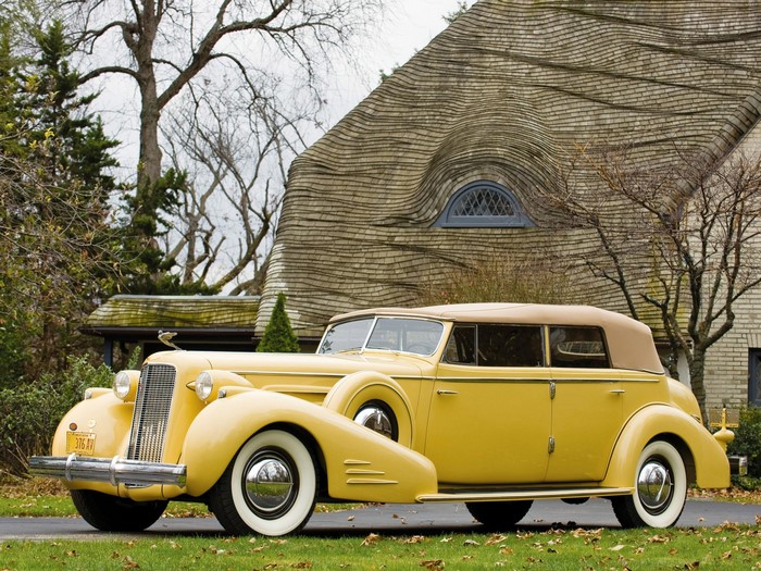 1935 Cadillac V16 452 D Imperial Convertible