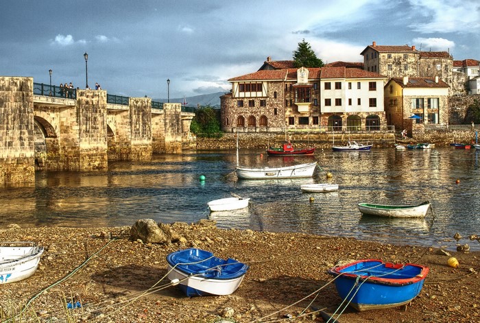 San Vicente de la Barquera, Spain: Bridge, River, and Boats
