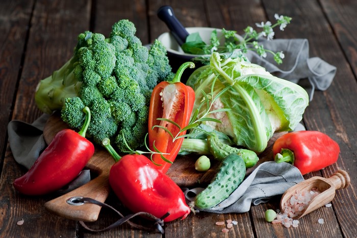 4K Vegetables: Broccoli, Bell Peppers, Cabbage, Cucumbers