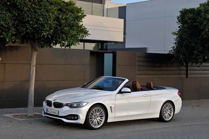 White BMW 428i F33 Convertible Luxury Line