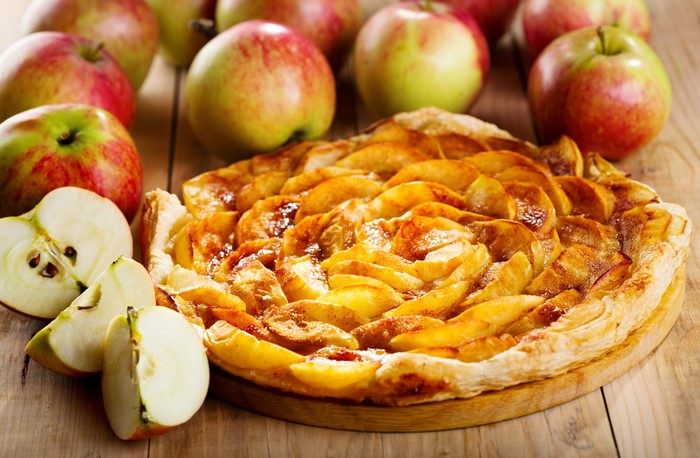Apple Tart with Fresh Apples