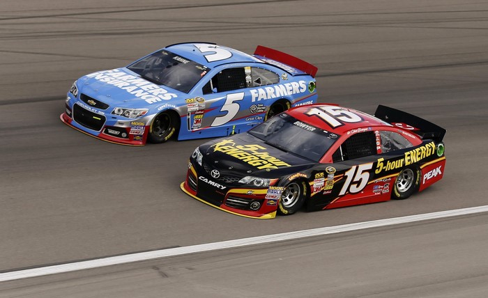 Kasey Kahne and Clint Bowyer NASCAR race
