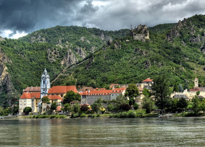 Rossatz-Arnsdorf, Austria: River, Mountains, and Village