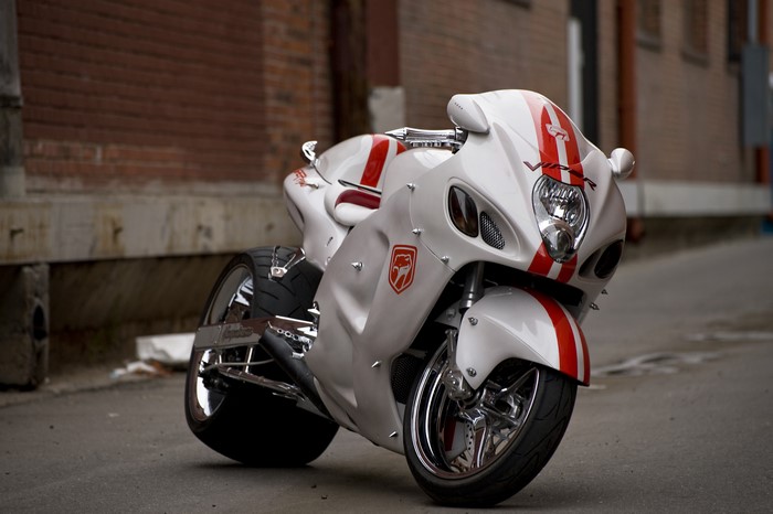 4K Suzuki GSXR 1300 Sportbike