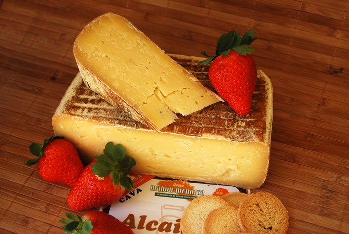 Cheese with Strawberries and Crackers