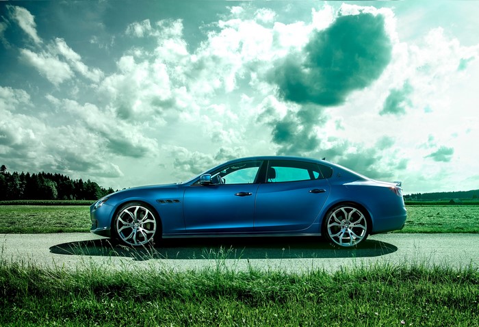 Maserati Quattroporte (Novitec) side view
