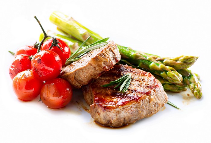 Steak with Tomatoes and Asparagus