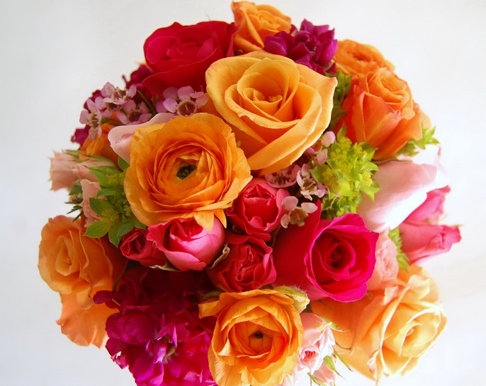 Bouquet of Roses and Ranunculus flowers