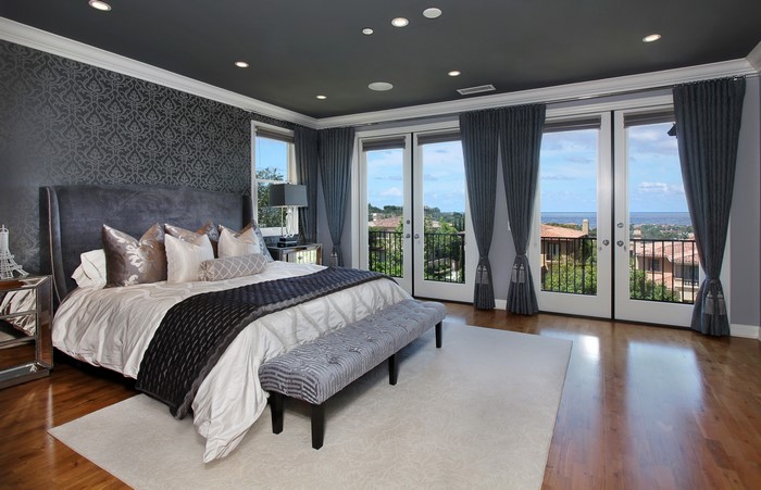 Luxury Bedroom with Ocean View