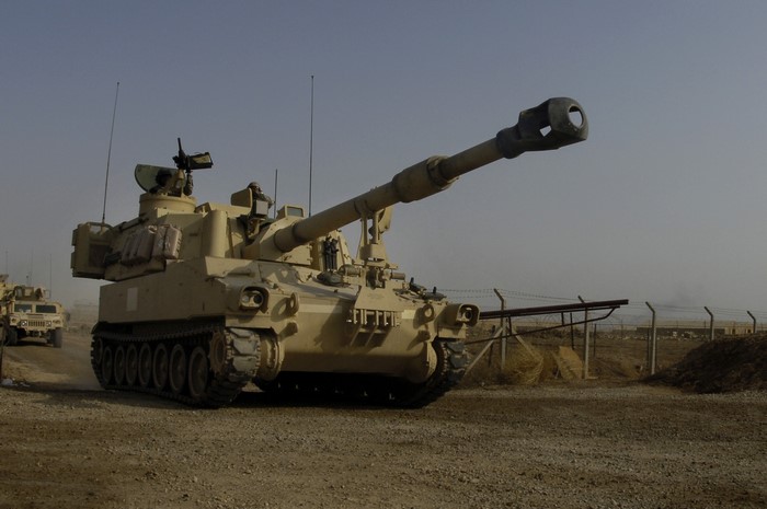 M109A6 Paladin Self-Propelled Howitzer
