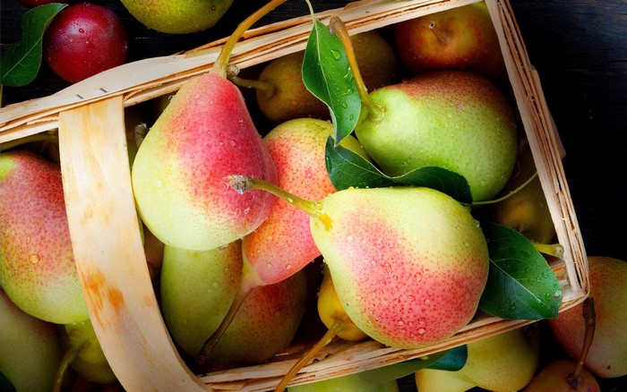 Pears in a wicker basket