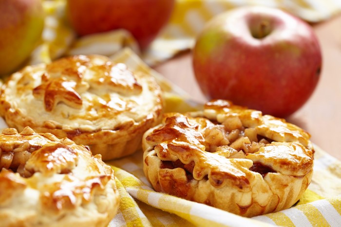 Apple Pies and Apples
