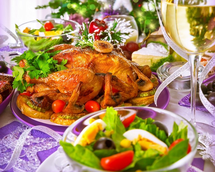 4K Roast Chicken Table Appointments